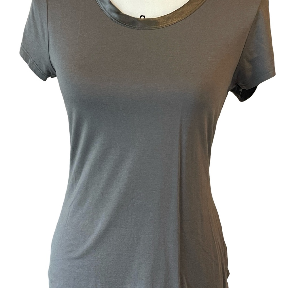 Banana Republic Luxe Touch Crew-Neck T-Shirt | Ice Latte | Size M